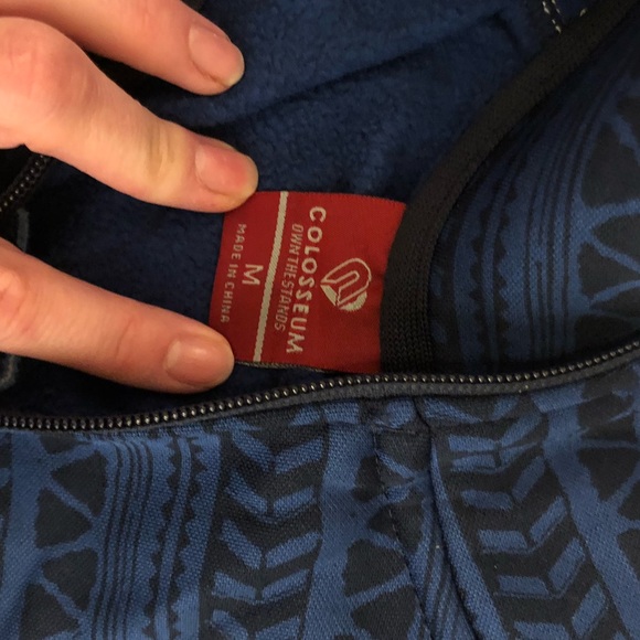 Excellent condition Villanova quarter zip - Picture 3 of 4